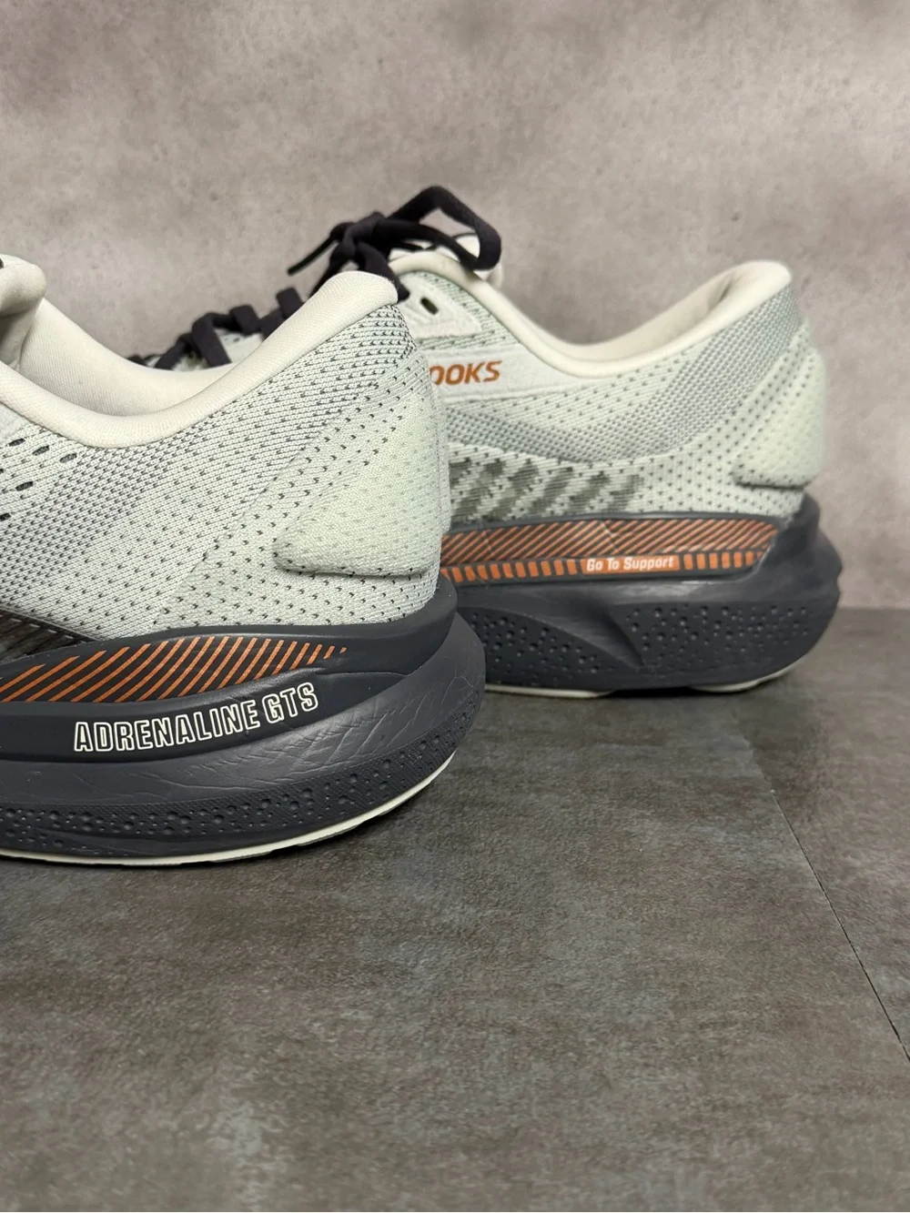 Brooks Adrenaline GTS 24 Women’s Running Shoes Mercury/Ebony/Copper Size 11.5B